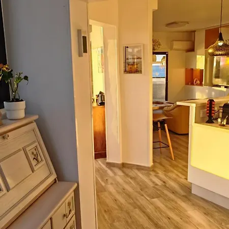 Atlantic View Deluxe, Luxury 2 Bedrooms Norton With Amazing Views In شقة *