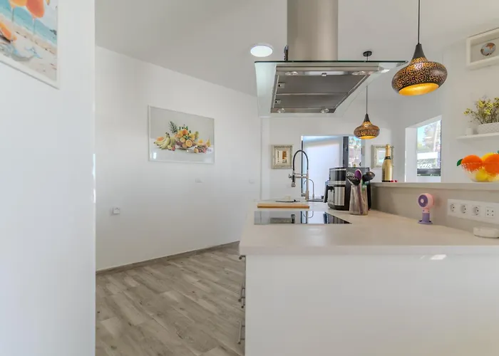 Luxury 2 Bedrooms Norton With Amazing Views In *