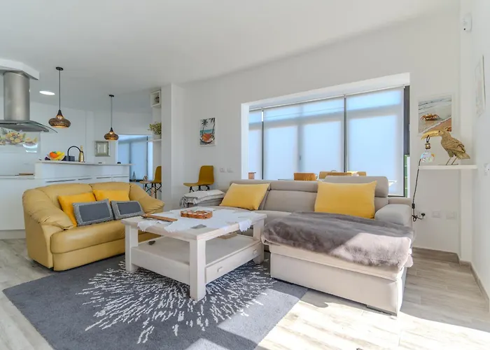 Luxury 2 Bedrooms Norton With Amazing Views In Apartament *