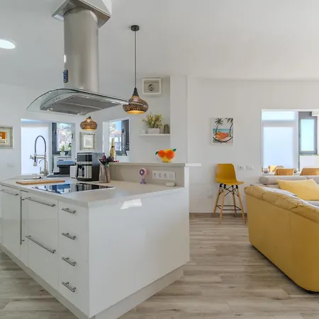 Atlantic View Deluxe, Luxury 2 Bedrooms Norton With Amazing Views In Apartamento Costa Del Silencio