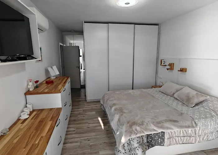 Luxury 2 Bedrooms Norton With Amazing Views In
