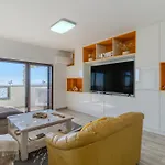 Luxury 2 Bedrooms Norton With Amazing Views In