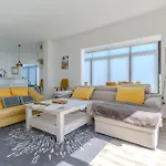 Luxury 2 Bedrooms Norton With Amazing Views In Апартаменты *