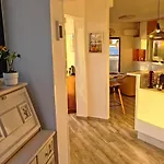 Luxury 2 Bedrooms Norton With Amazing Views In Апартаменты *