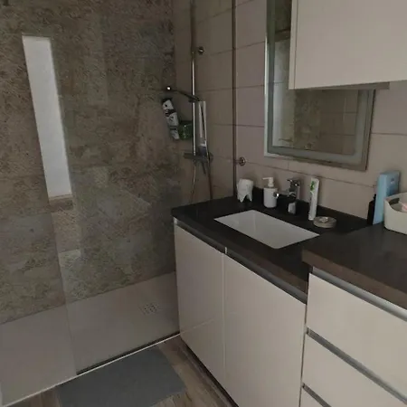 Atlantic View Deluxe, Luxury 2 Bedrooms Norton With Amazing Views In Apartment *