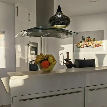 Atlantic View Deluxe, Luxury 2 Bedrooms Norton With Amazing Views In
